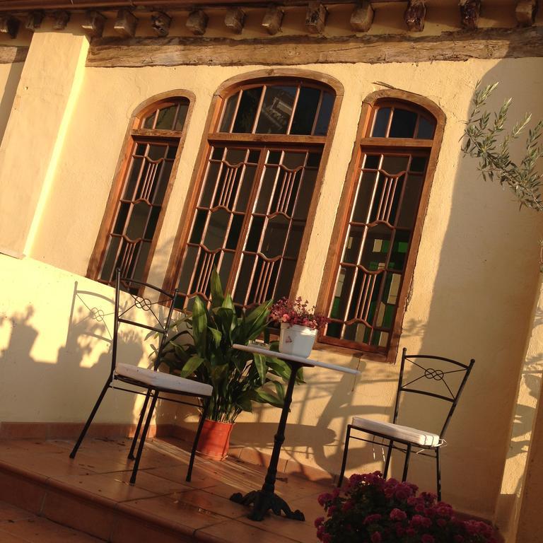 Cal Comabella Bed and Breakfast Balaguer Exteriör bild